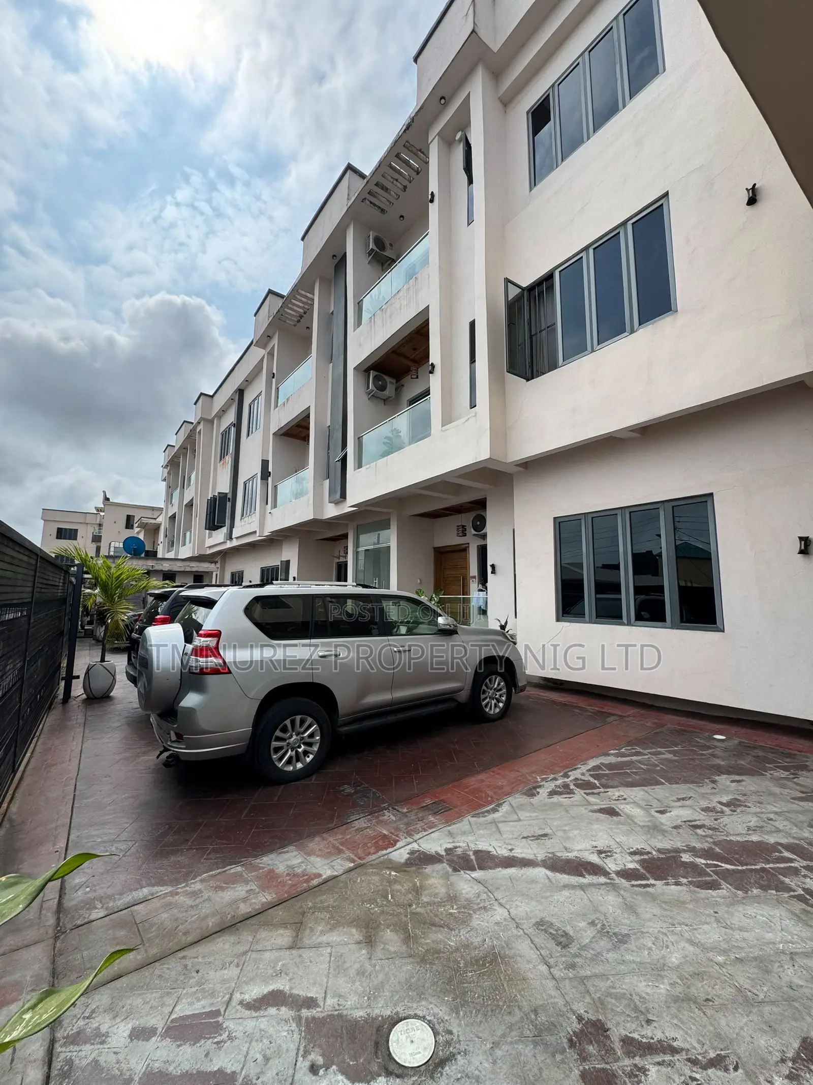 Furnished 2bdrm Apartment in Agungi for rent