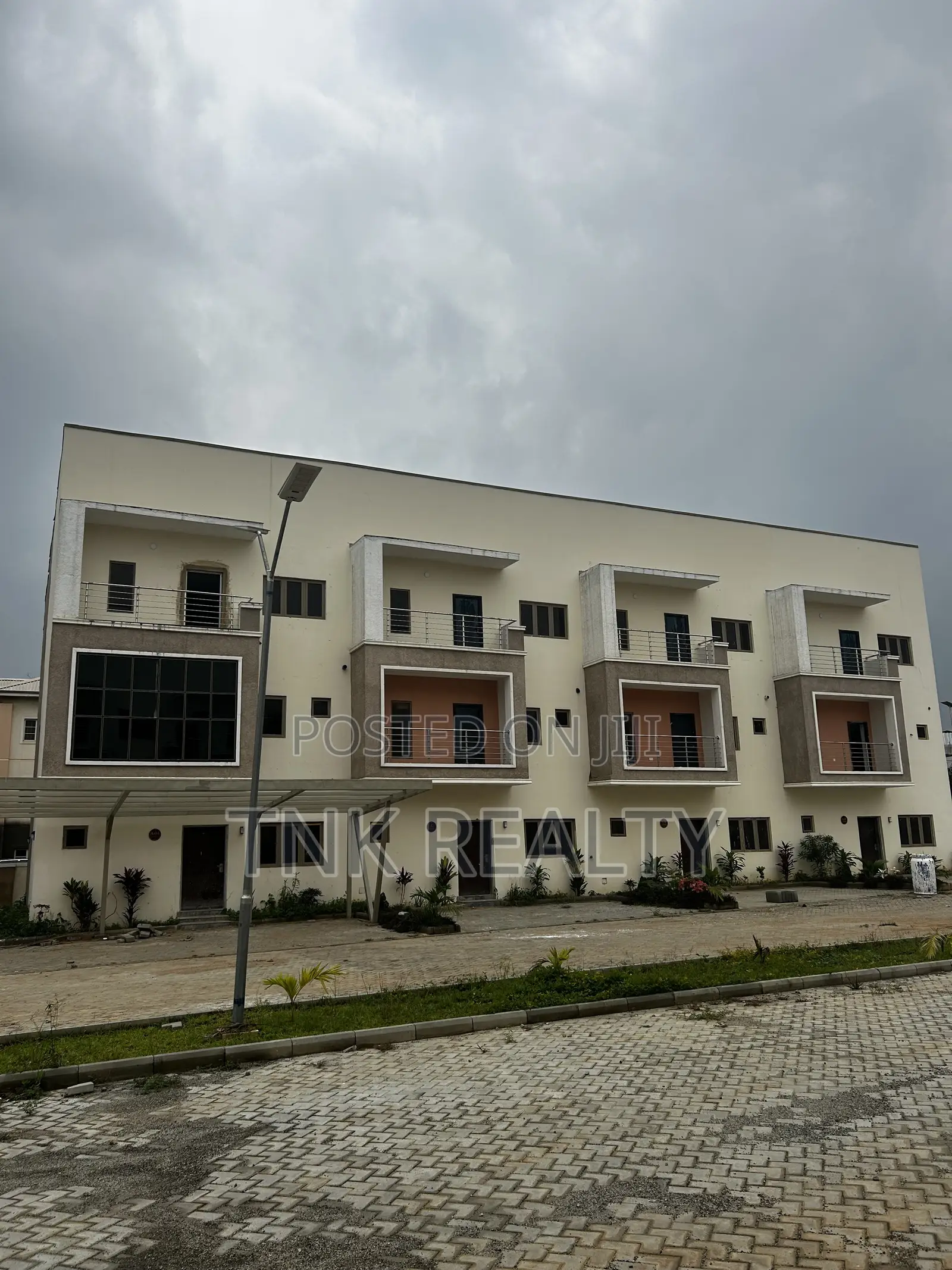 4 Bedroom Terrace for Sale