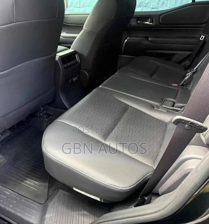 Toyota Land Cruiser Prado 2.4 Petrol 2025 Black
