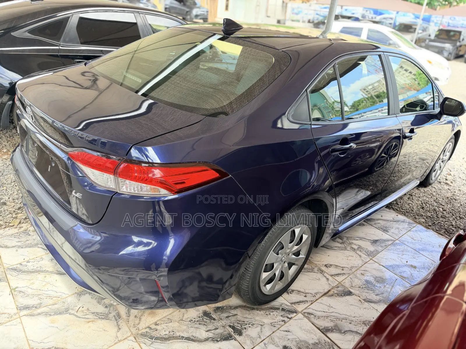 Toyota Corolla LE 2020 Blue