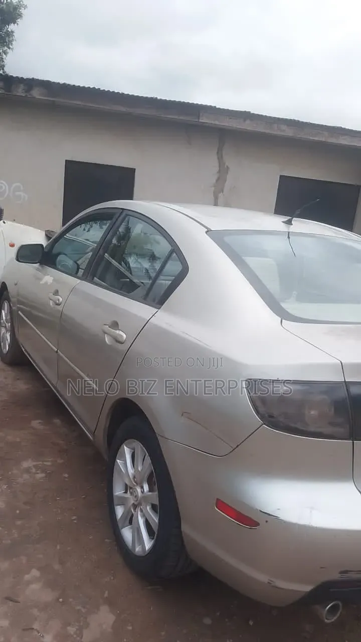 Mazda 3 2007 Gold