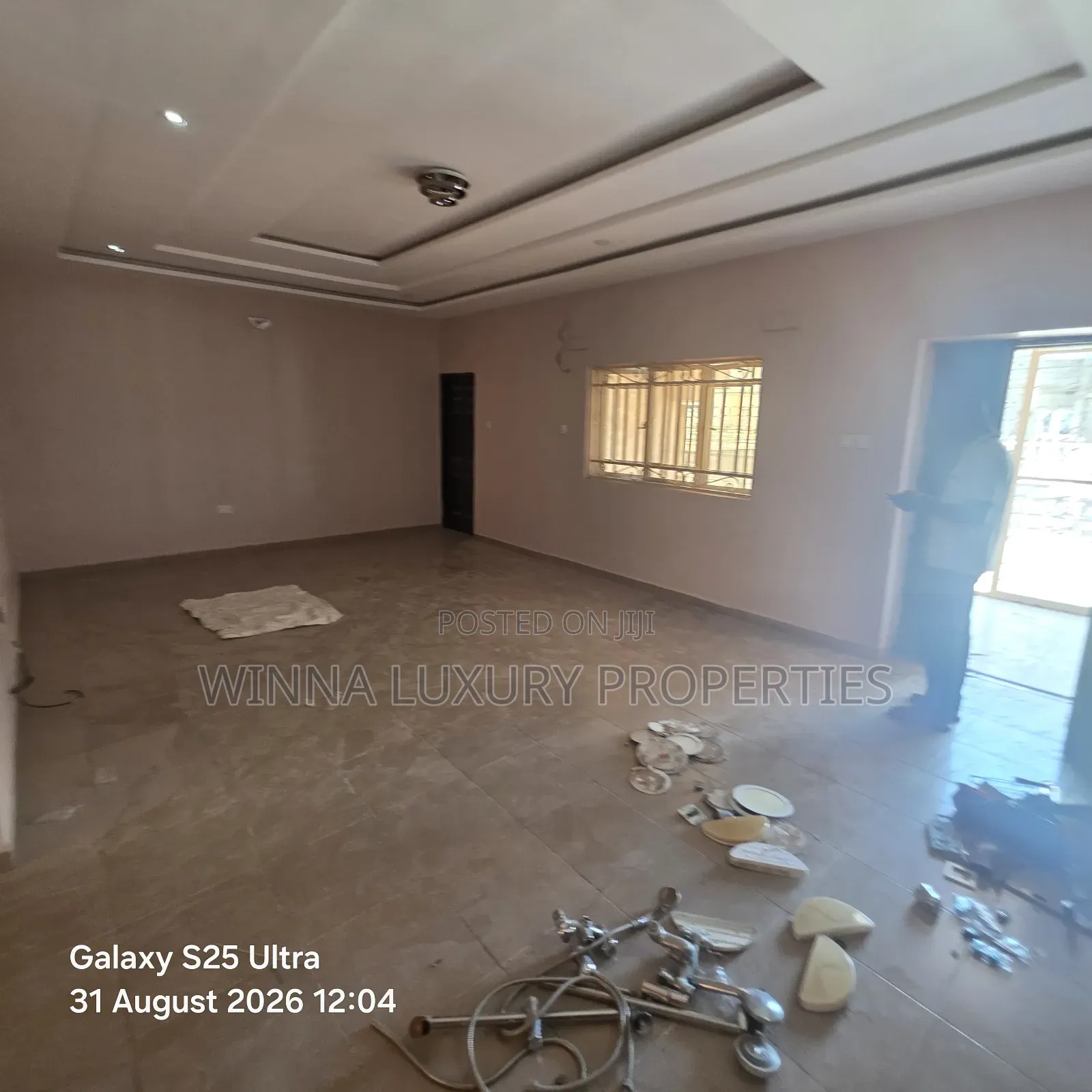 3bdrm Bungalow in Oil Spring Estate, Lugbe District for rent