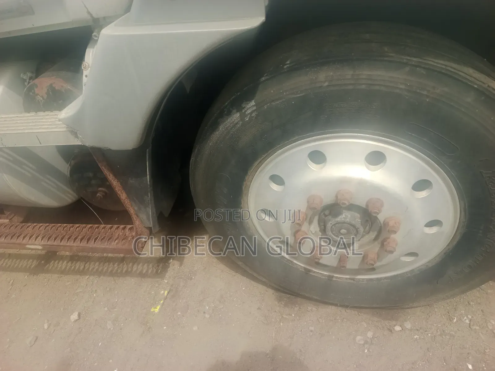 Mack CH Truckhead 10 Tyres (Foreign Used)