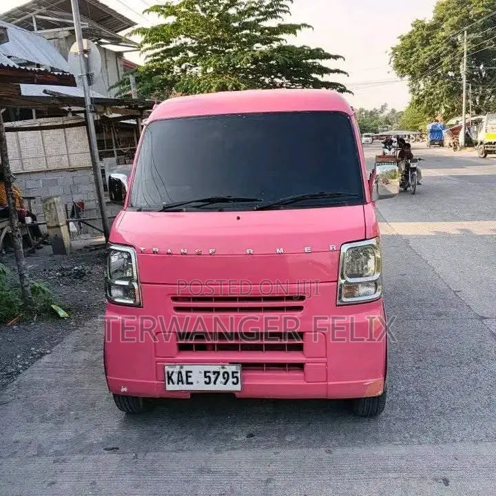 Suzuki Every 2012 Pink