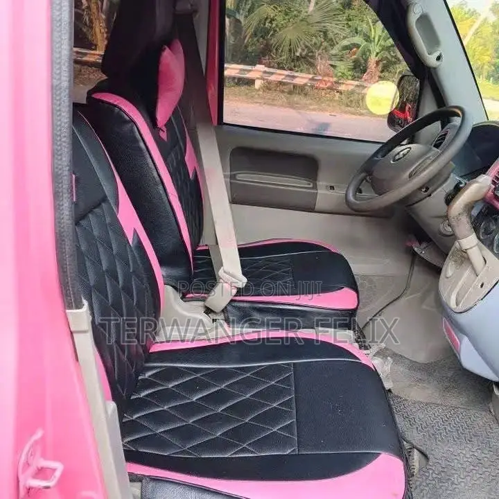 Suzuki Every 2012 Pink