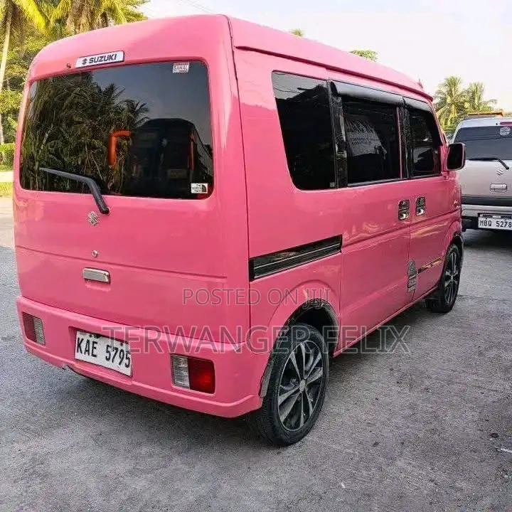 Suzuki Every 2012 Pink
