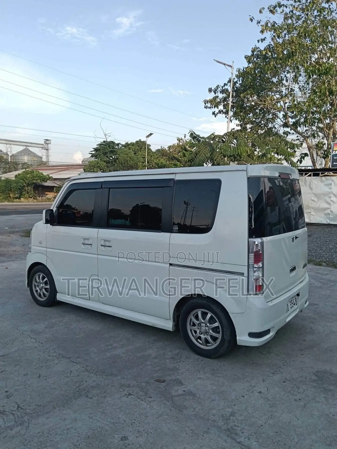 Suzuki Every 2012 White
