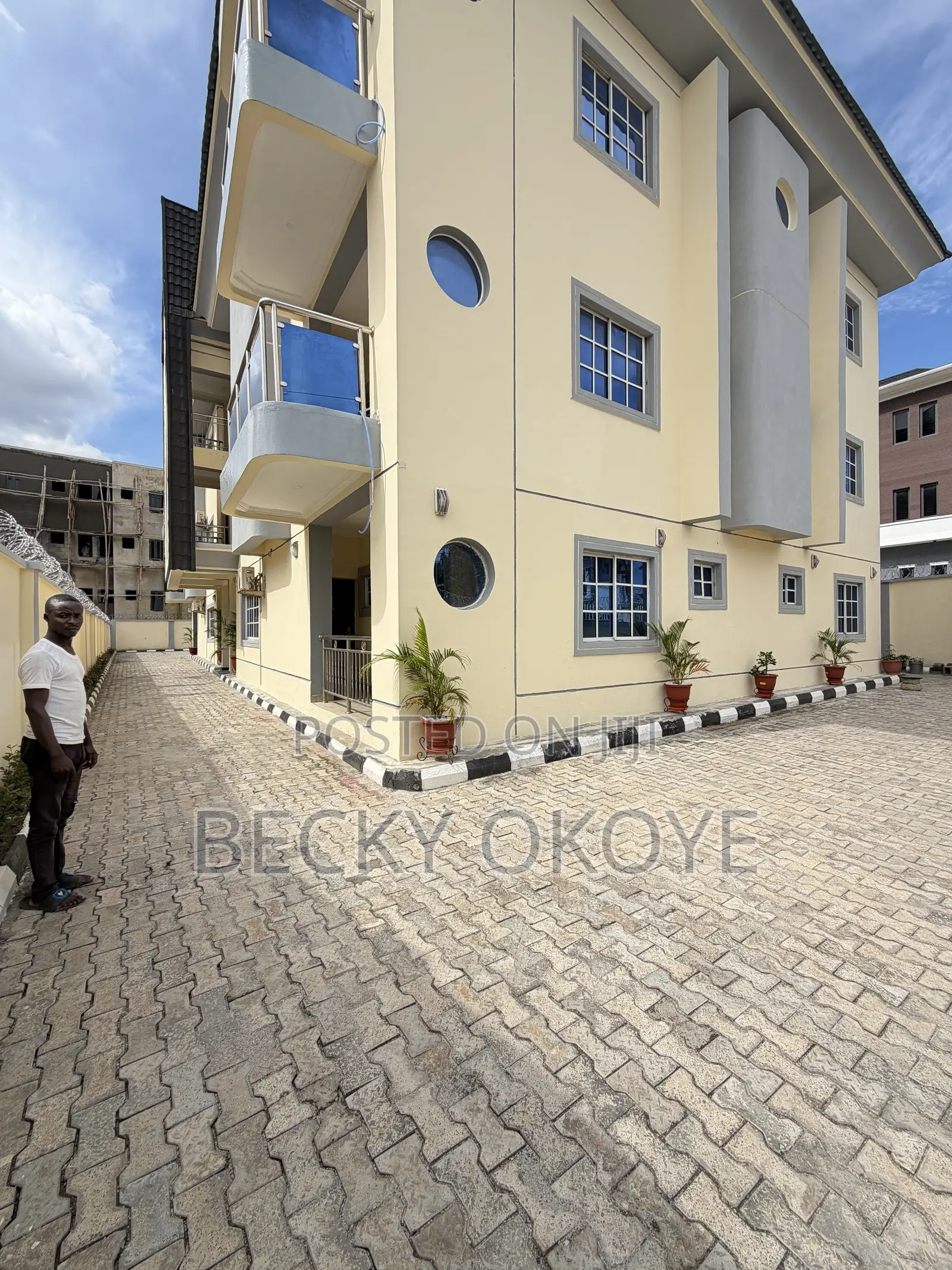 3bdrm Apartment in Mabushi for rent