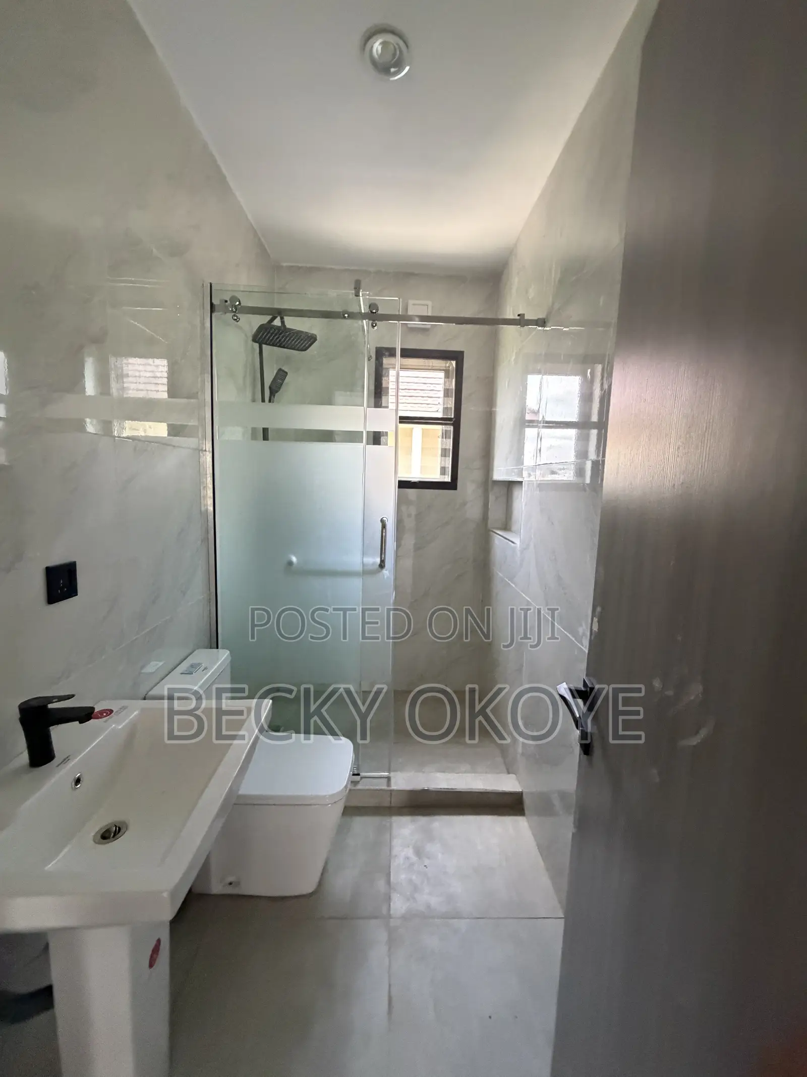 4bdrm Duplex in Jahi for sale
