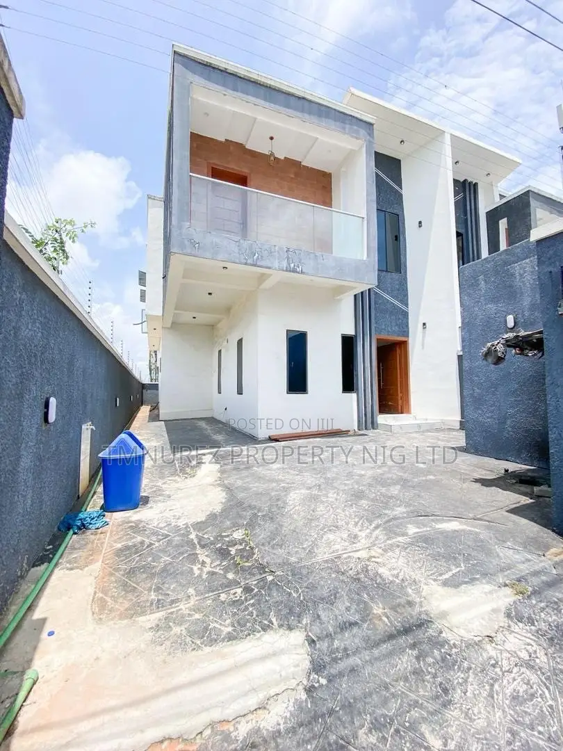 4bdrm Duplex in Sangotedo for rent