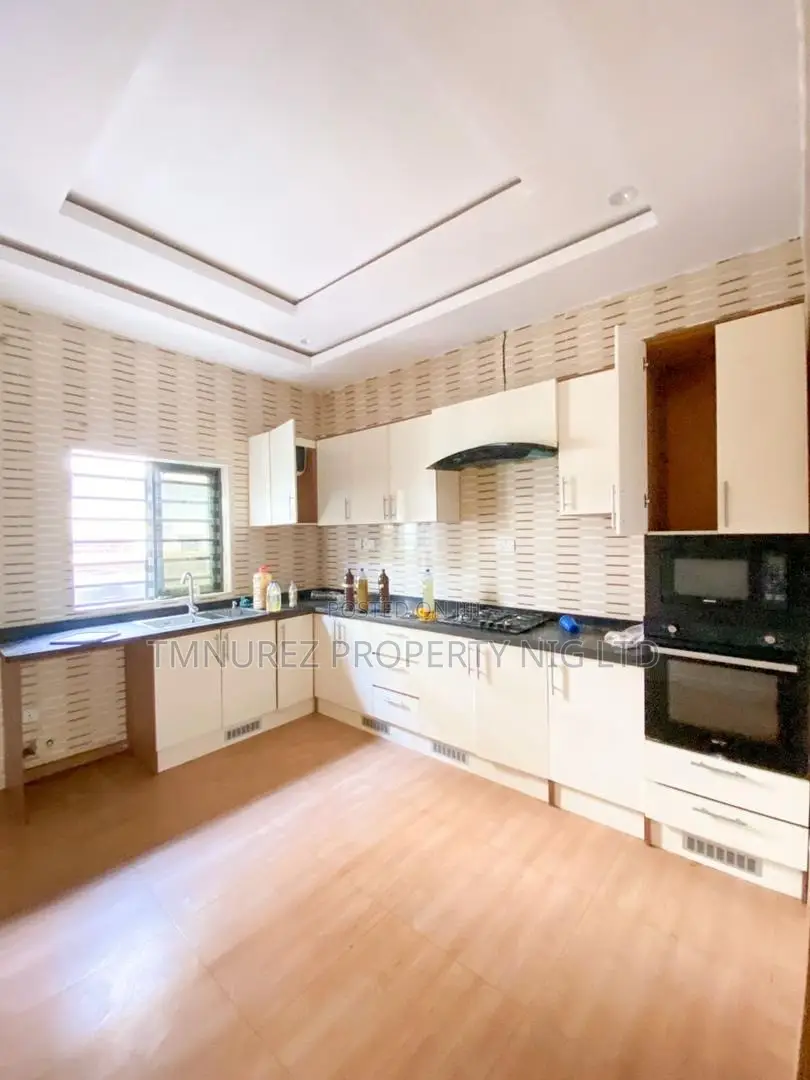 4bdrm Duplex in Sangotedo for rent