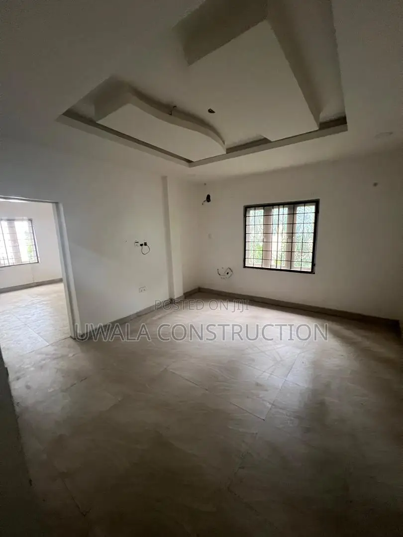 4bdrm Duplex in Guzape District for sale