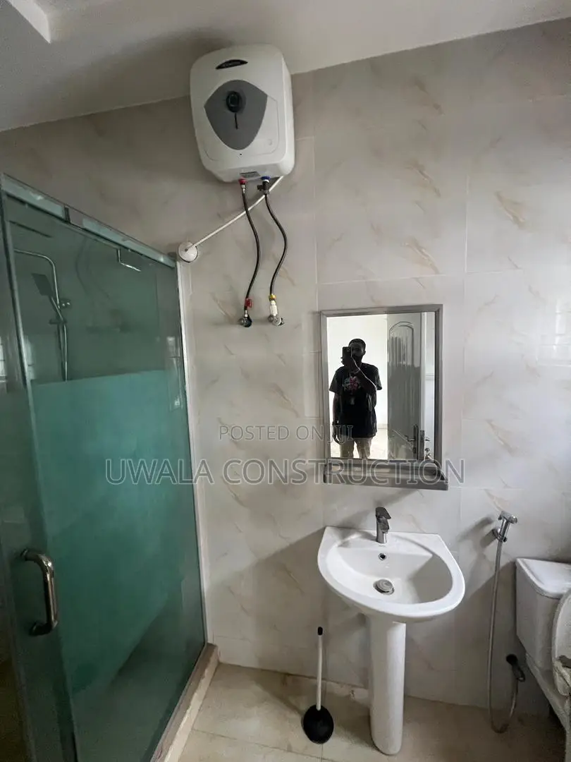4bdrm Duplex in Guzape District for sale