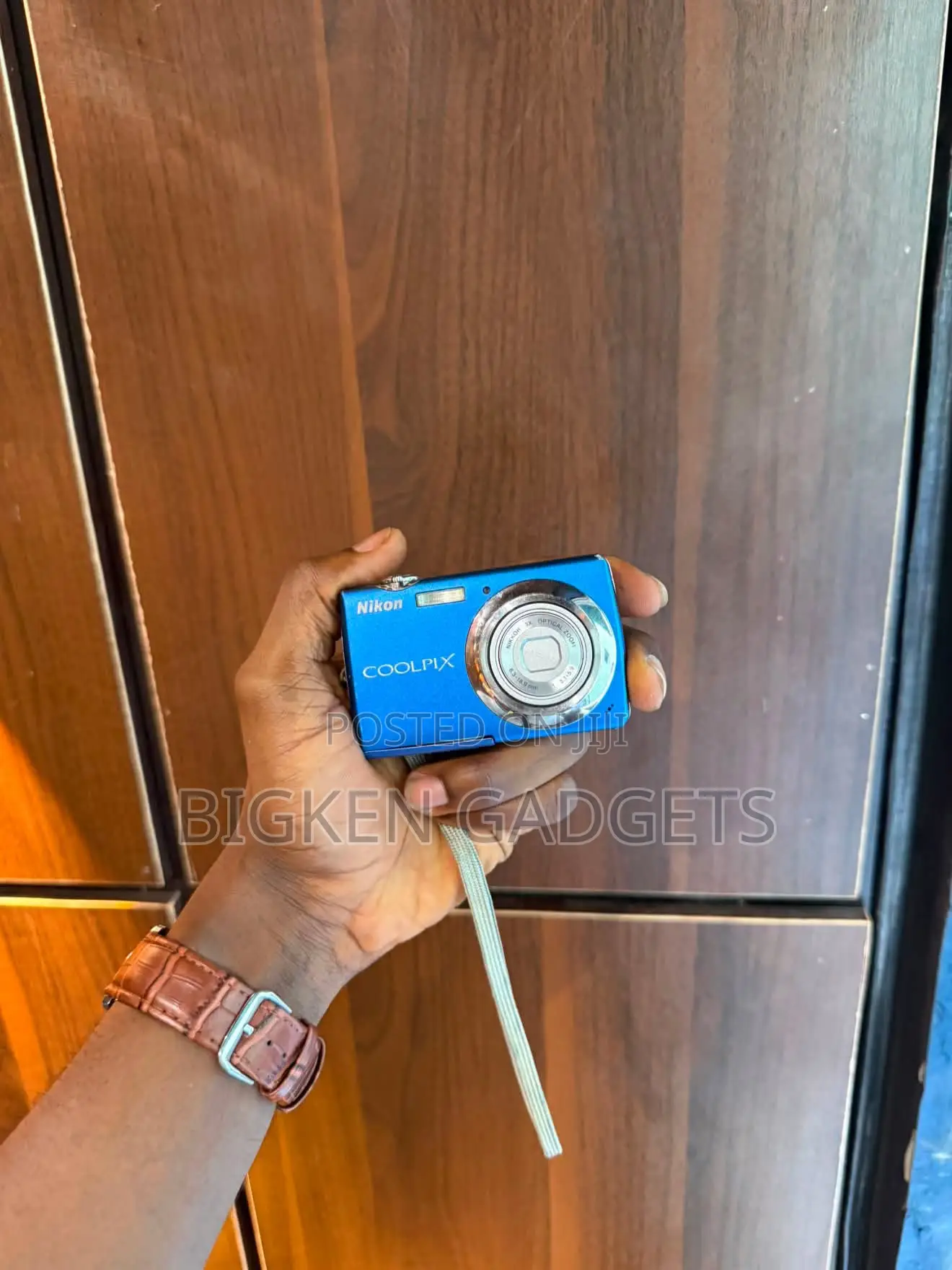 Nikon Coolpix S210