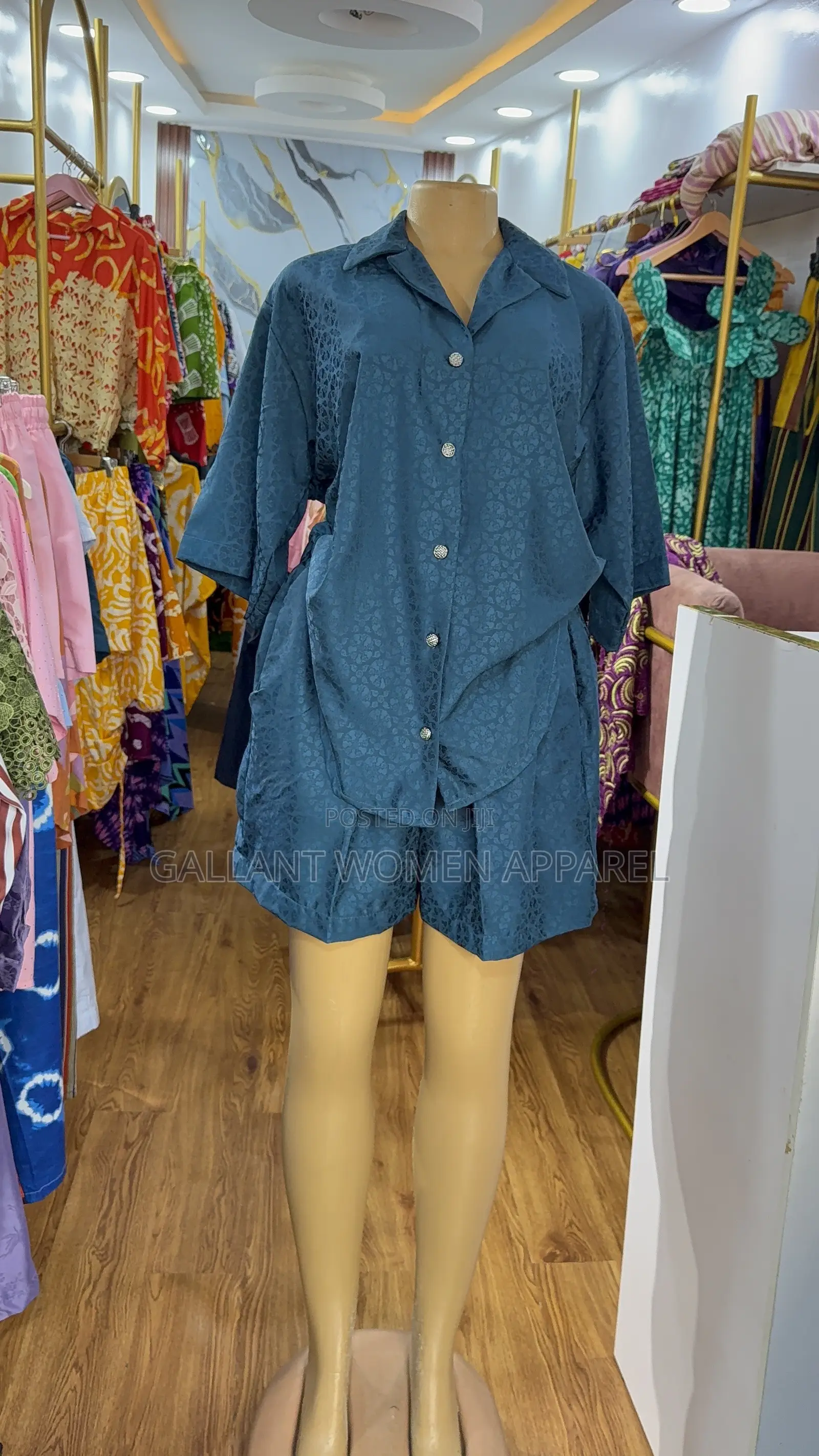 Classy Women’s 2-Piece Shirt & Shorts Set
