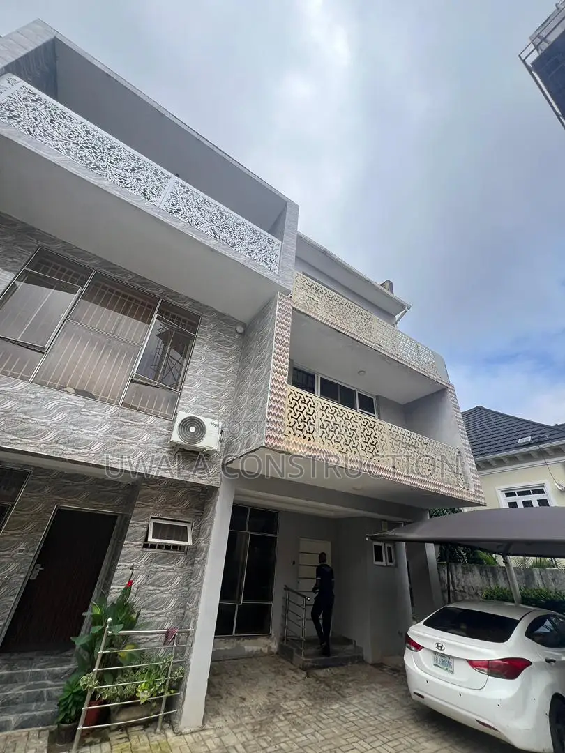 4bdrm Duplex in Guzape District for sale