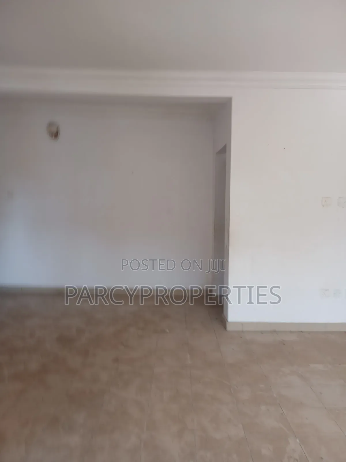 Furnished 4bdrm Townhouse / Terrace in Lekki Phase 2 for rent