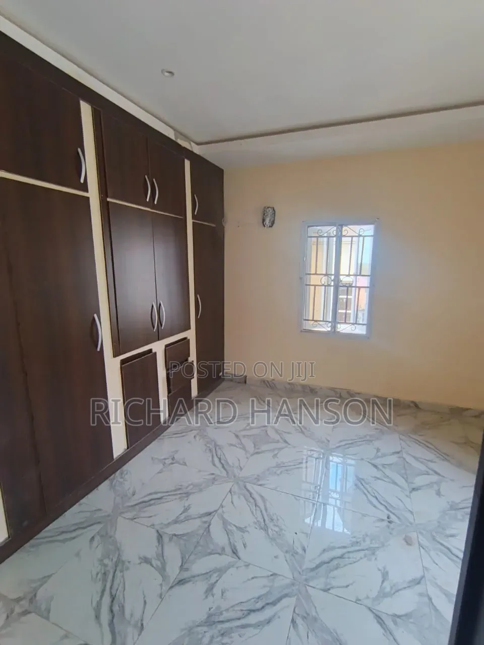 3bdrm Apartment in Majek, Sangotedo for rent
