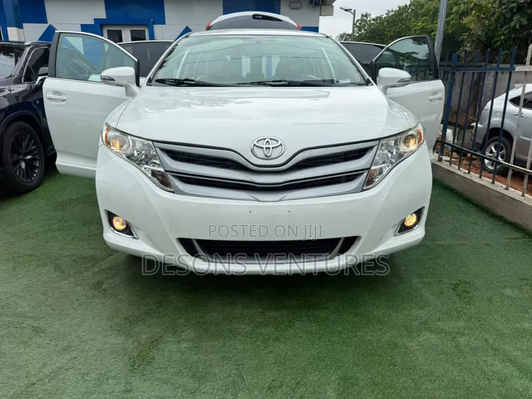 Toyota Venza LE 2013 White