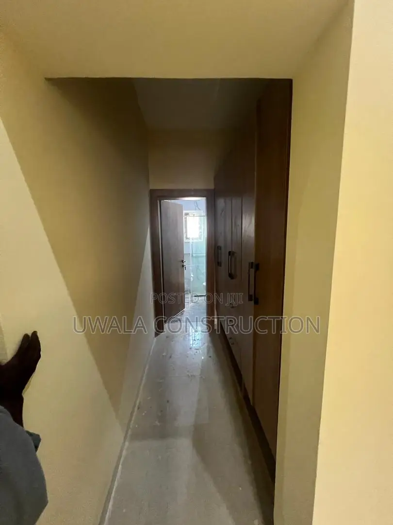 4bdrm Duplex in Guzape District for sale