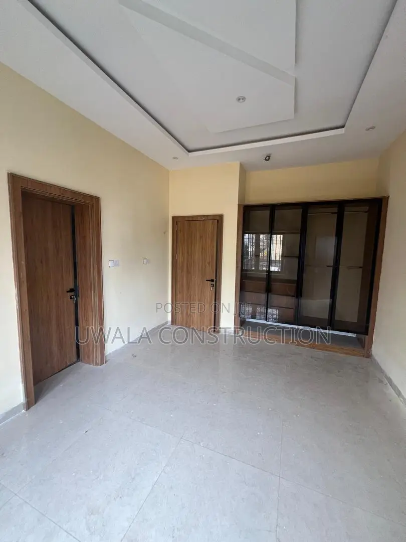 4bdrm Duplex in Guzape District for sale