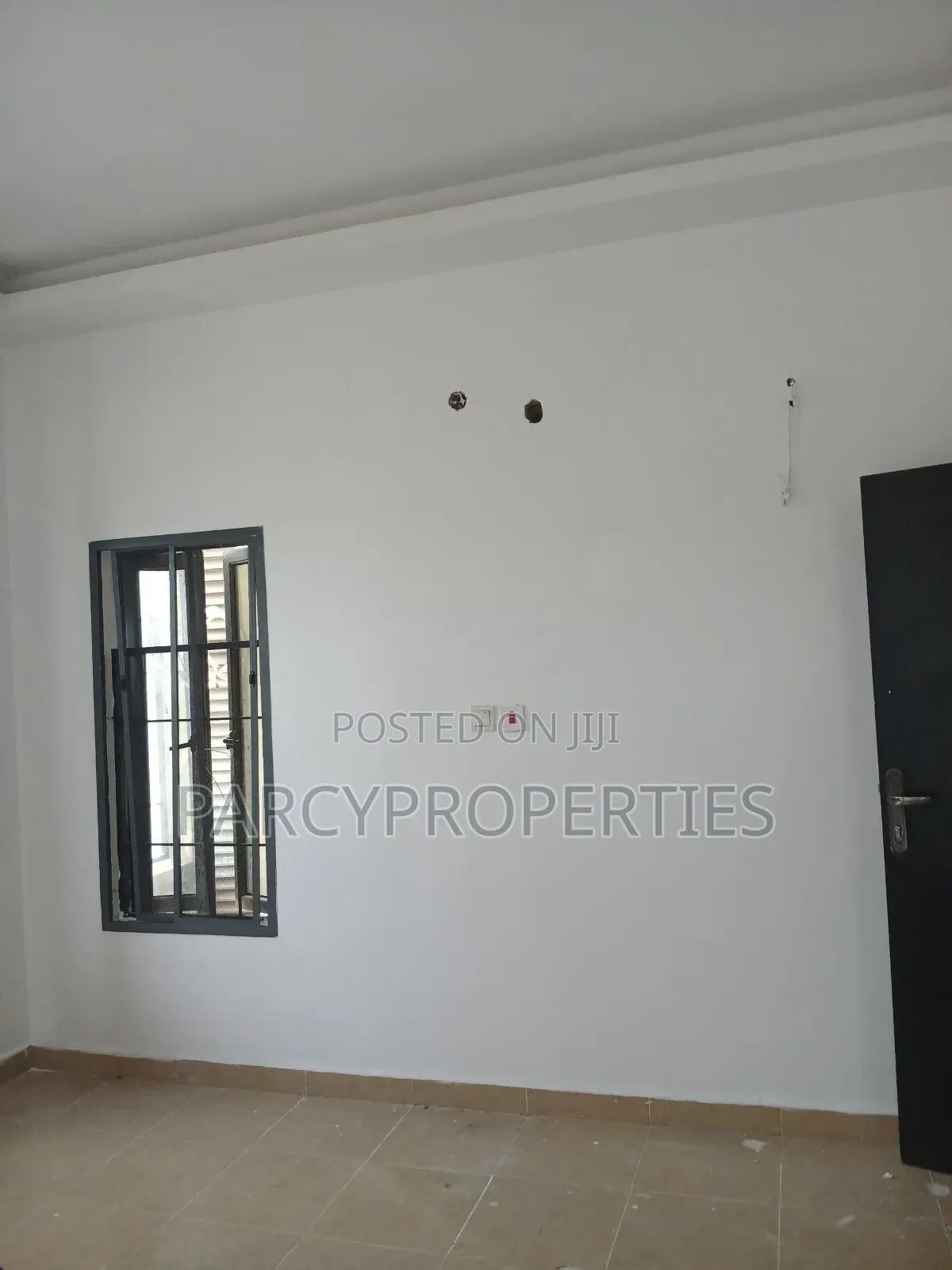 Furnished 2bdrm Penthouse in Lekki Phase 2 for sale