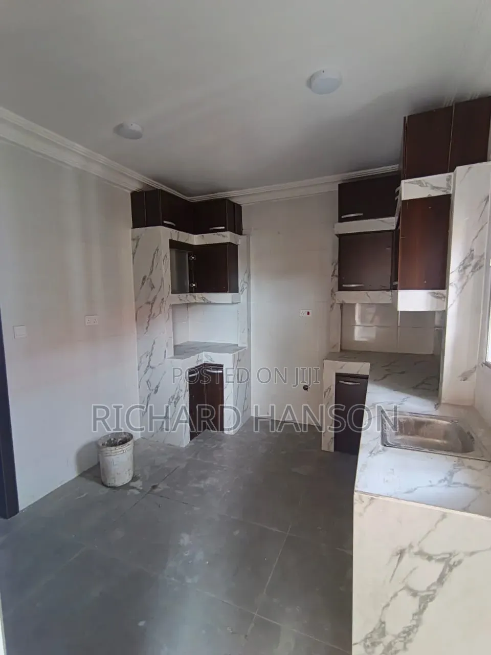 3bdrm Apartment in Majek Sangotedo for rent