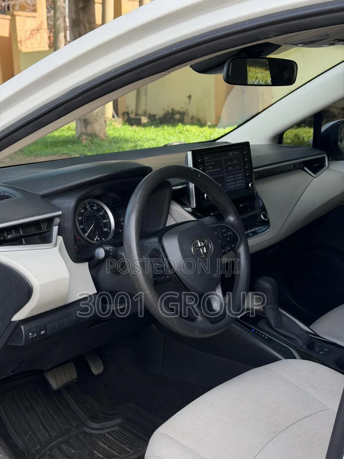 Toyota Corolla 2019 White