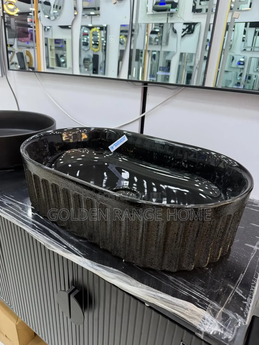 Black Ceramic Countertop Basin