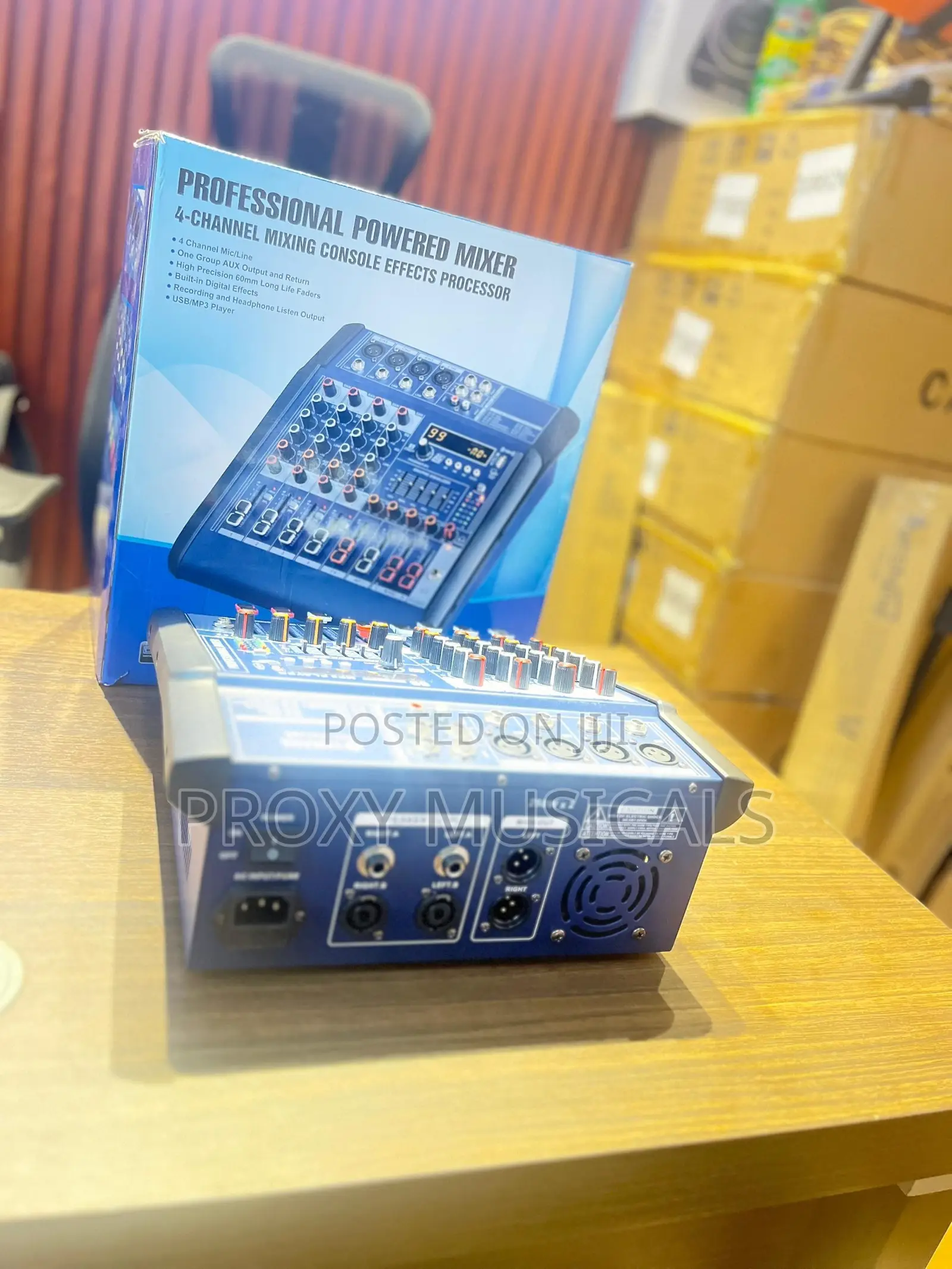 Powered Yamaha 4 Channels Mixer