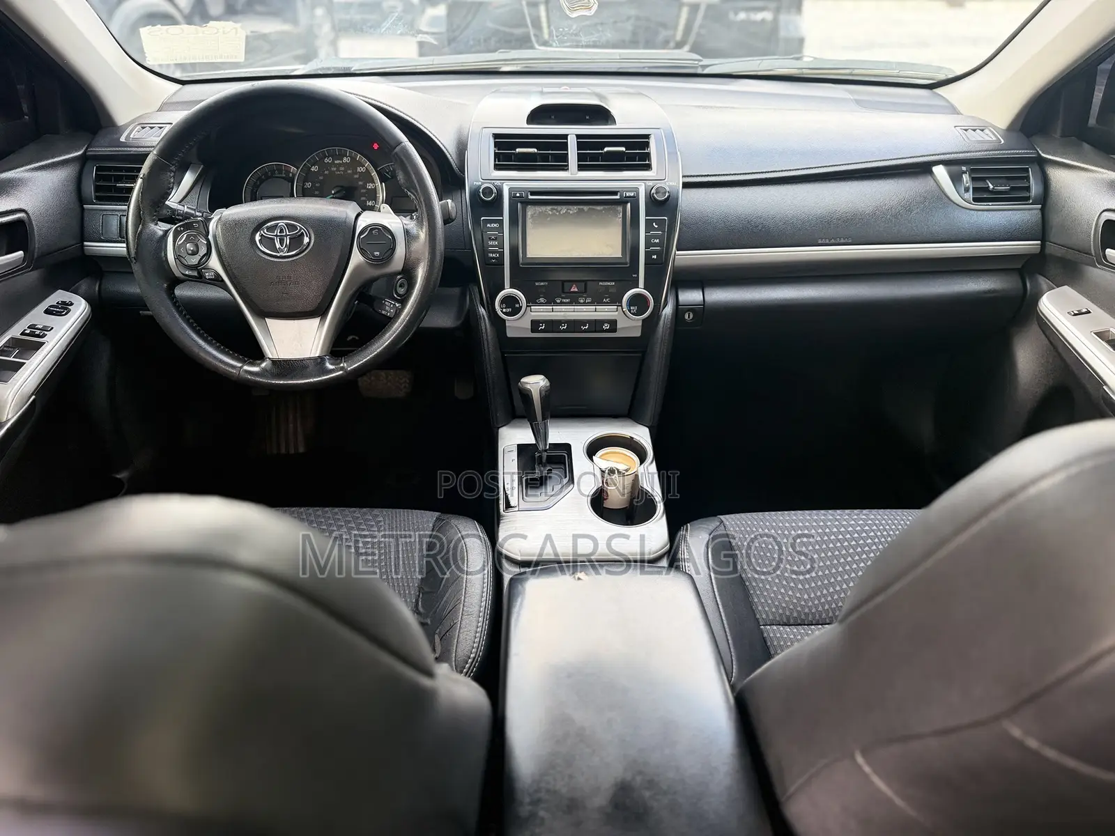 Toyota Camry SE 4dr Sedan (2.5L 4cyl 6A) 2012 Silver