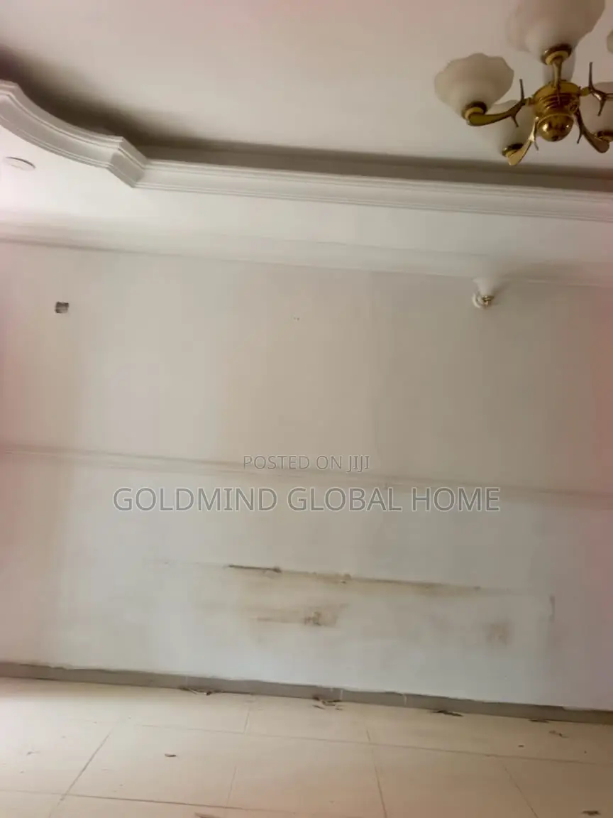 3bdrm Bungalow in Along Von Estate, FHA for sale