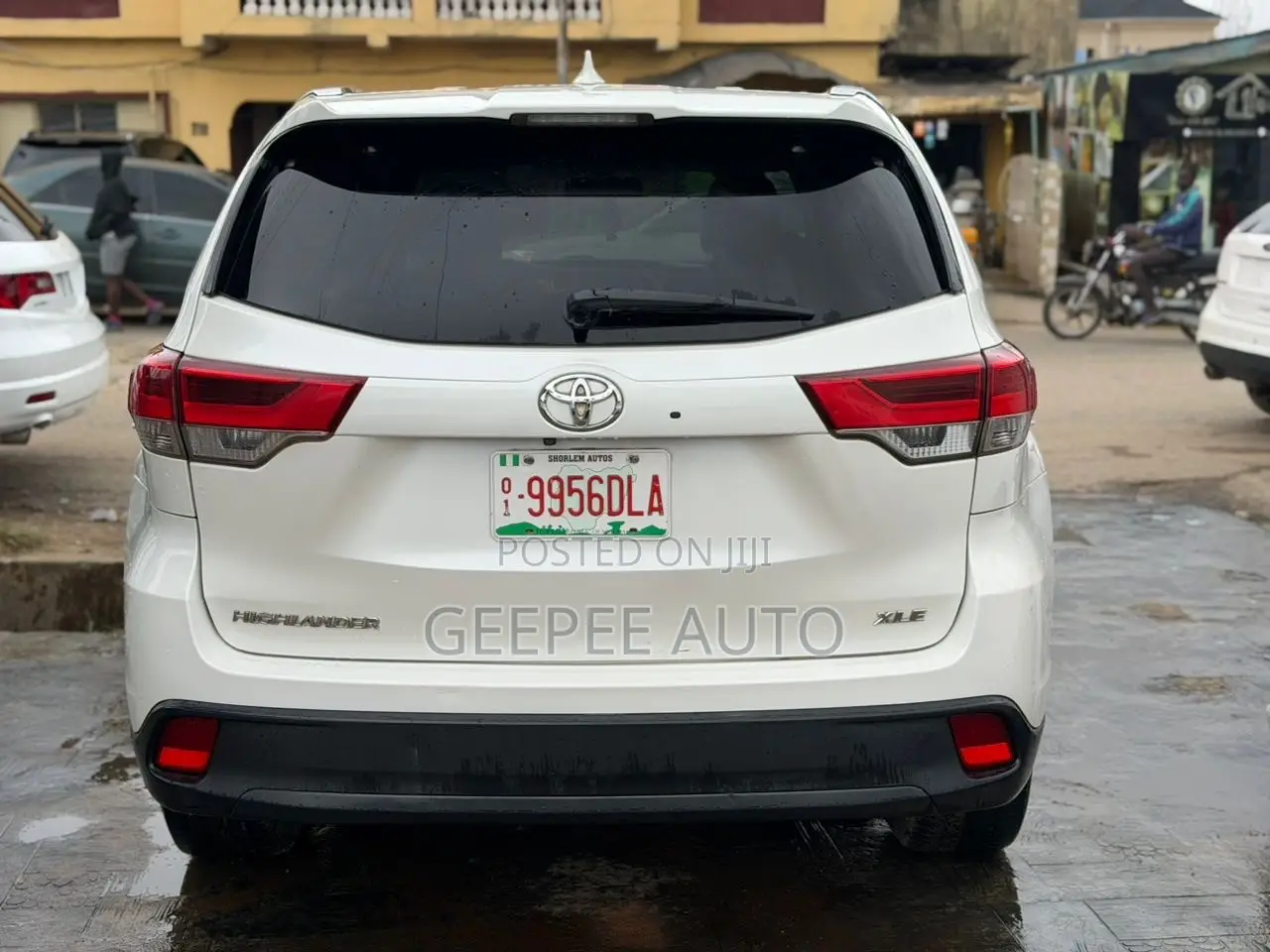 Toyota Highlander XLE 4dr SUV (3.5L 6cyl 6A) 2015 Silver