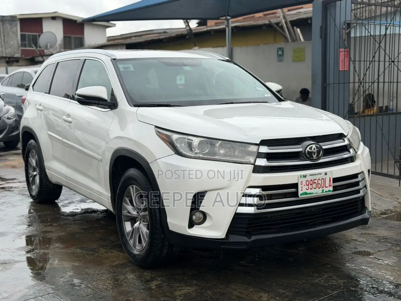 Toyota Highlander XLE 4dr SUV (3.5L 6cyl 6A) 2015 Silver