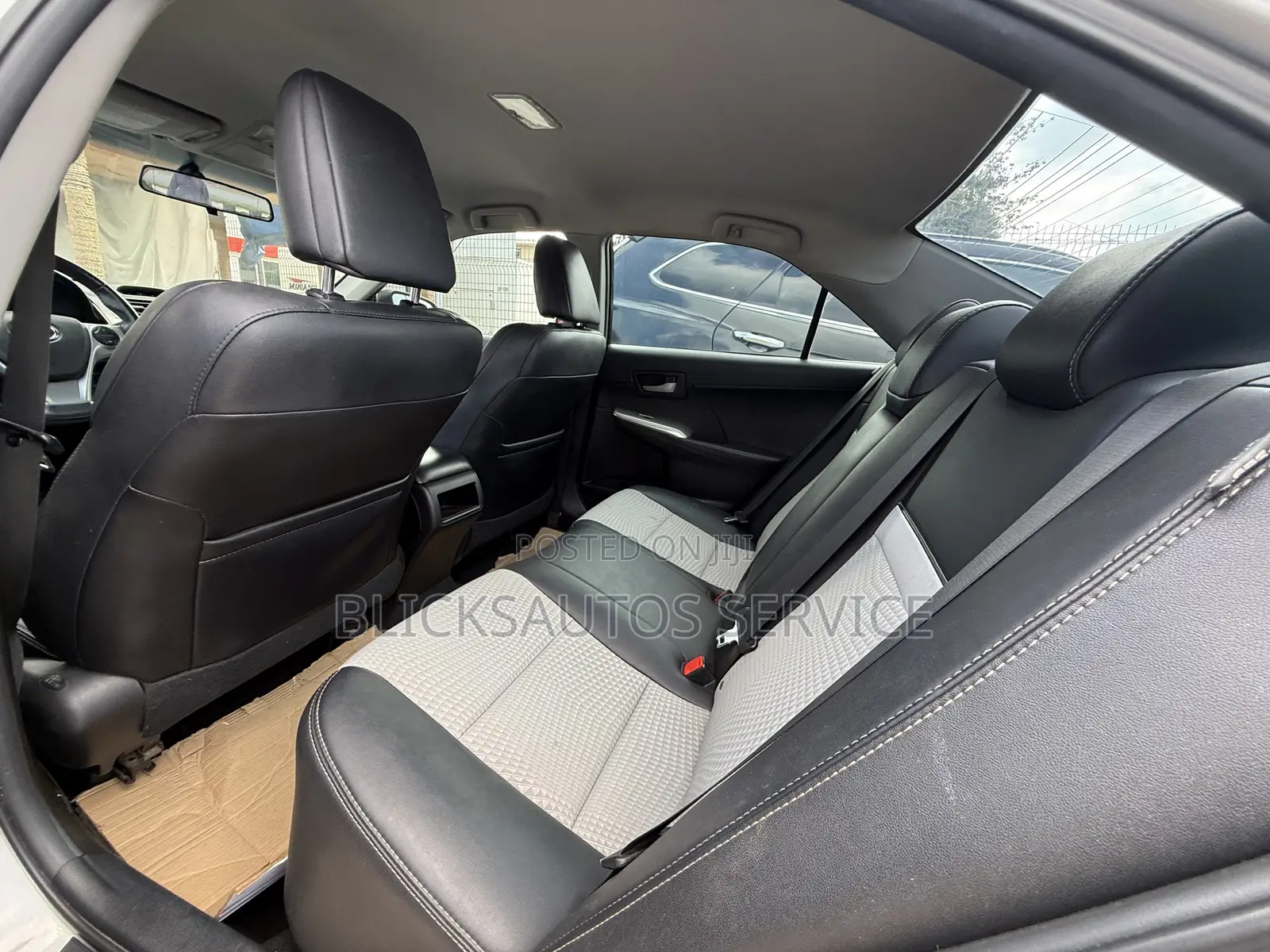 Toyota Camry SE 4dr Sedan (2.5L 4cyl 6A) 2014 Silver