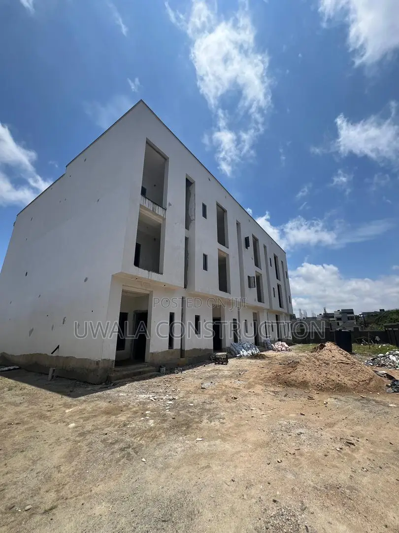 4bdrm Duplex in Guzape District for sale