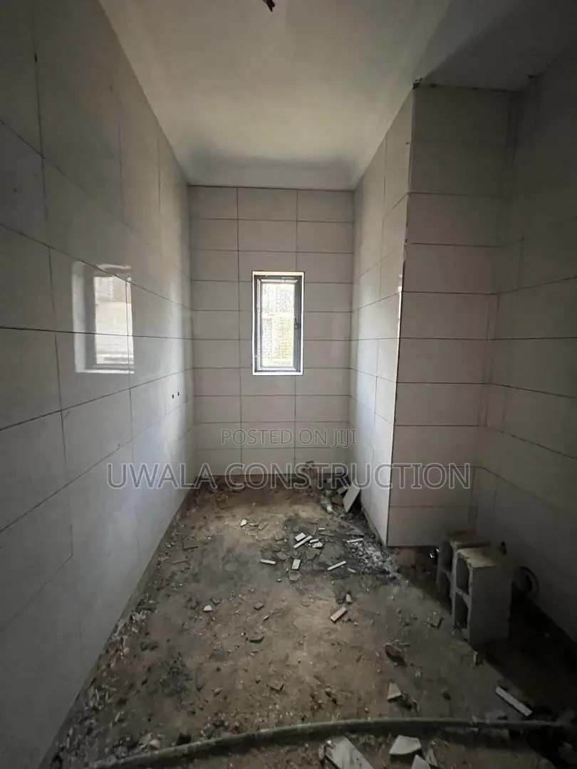 4bdrm Duplex in Guzape District for sale