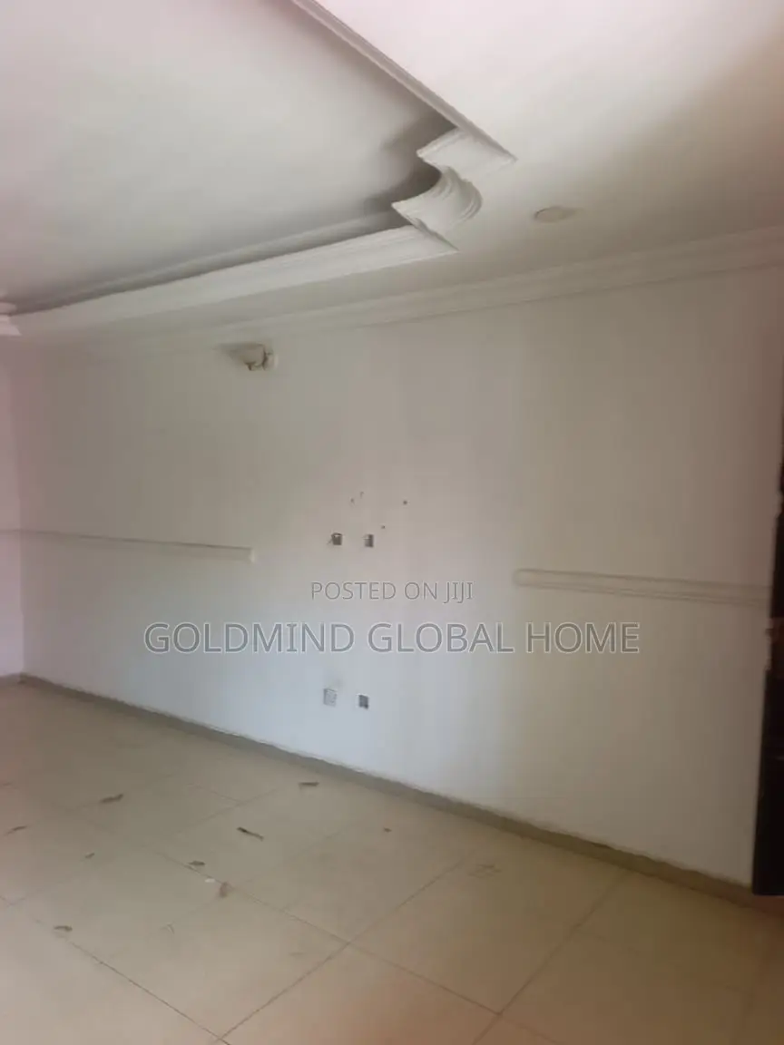 2bdrm Bungalow in Von Road, FHA for sale