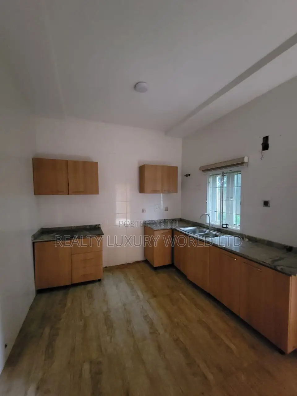 Furnished 3bdrm Block of Flats in Katampe Extension for rent