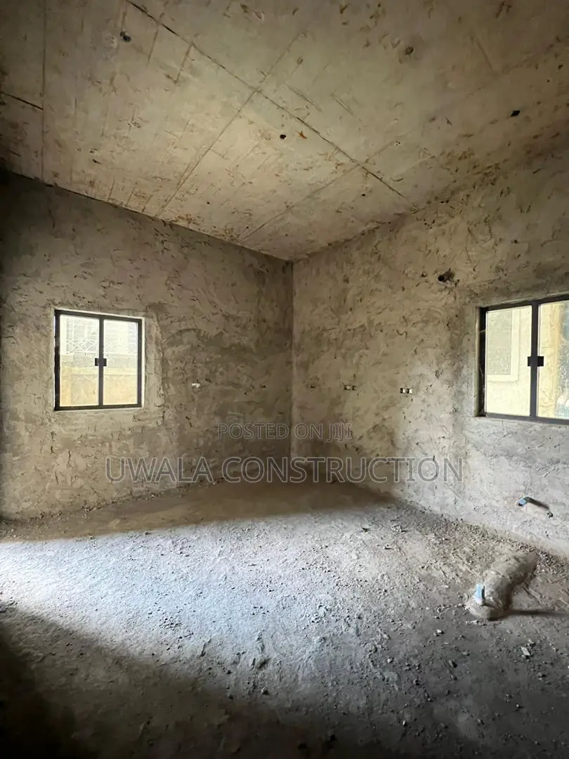5bdrm Duplex in Guzape District for sale