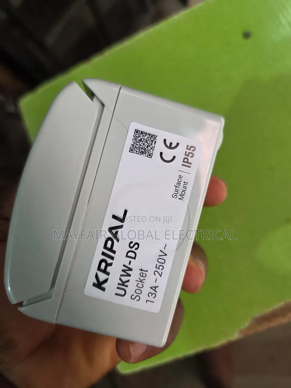Quality 13A Kripal Surface-Mount Socket
