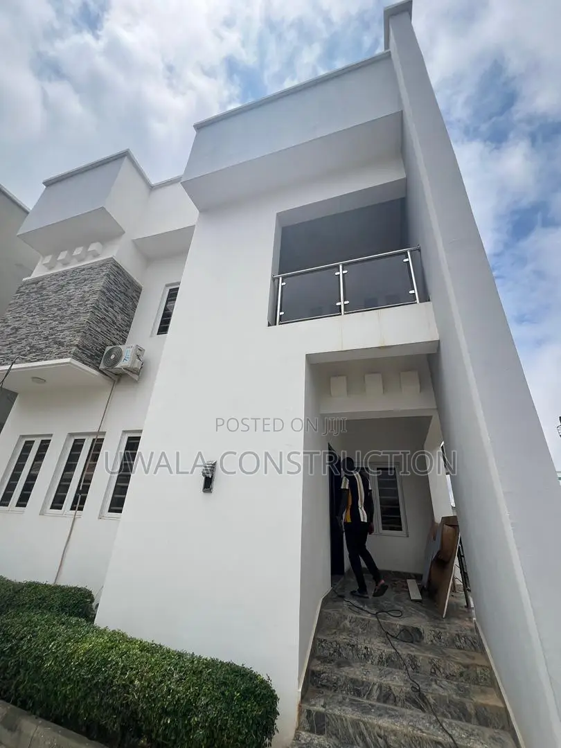 4bdrm Duplex in Guzape District for rent