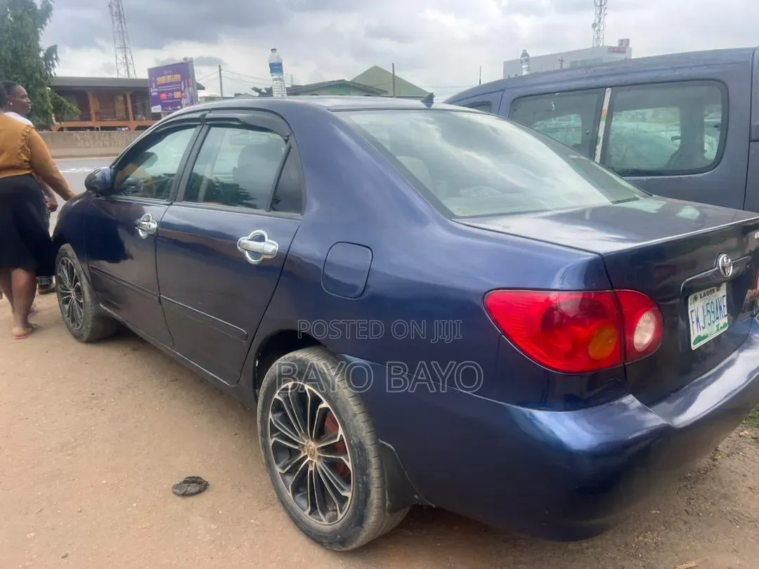 Toyota Corolla 2004 Blue