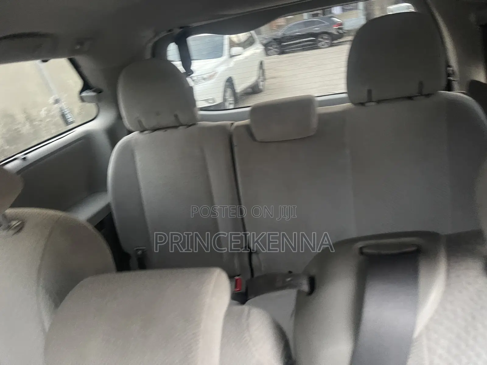 Toyota Sienna 2012 Red