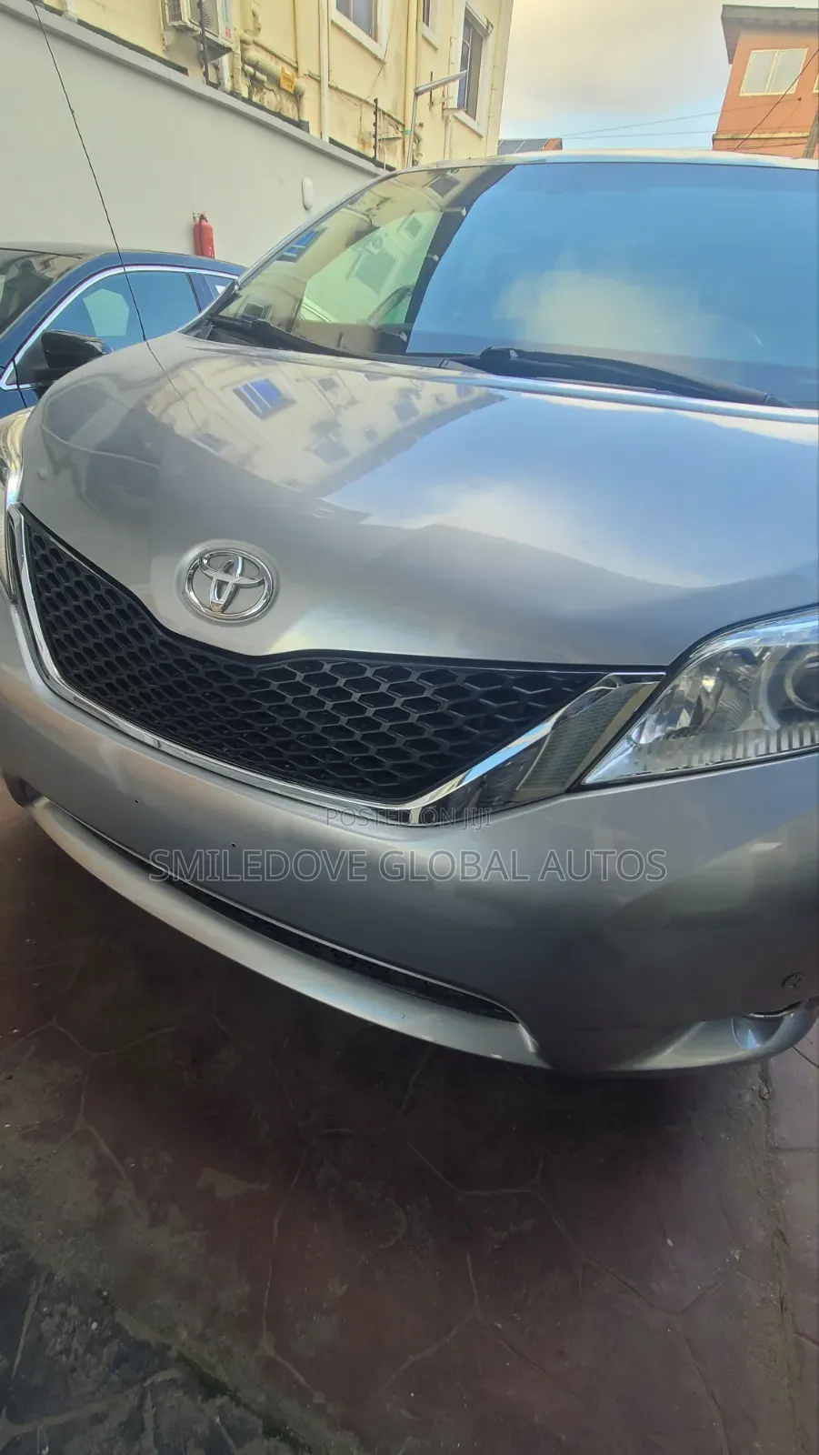 Toyota Sienna 2012 Gray