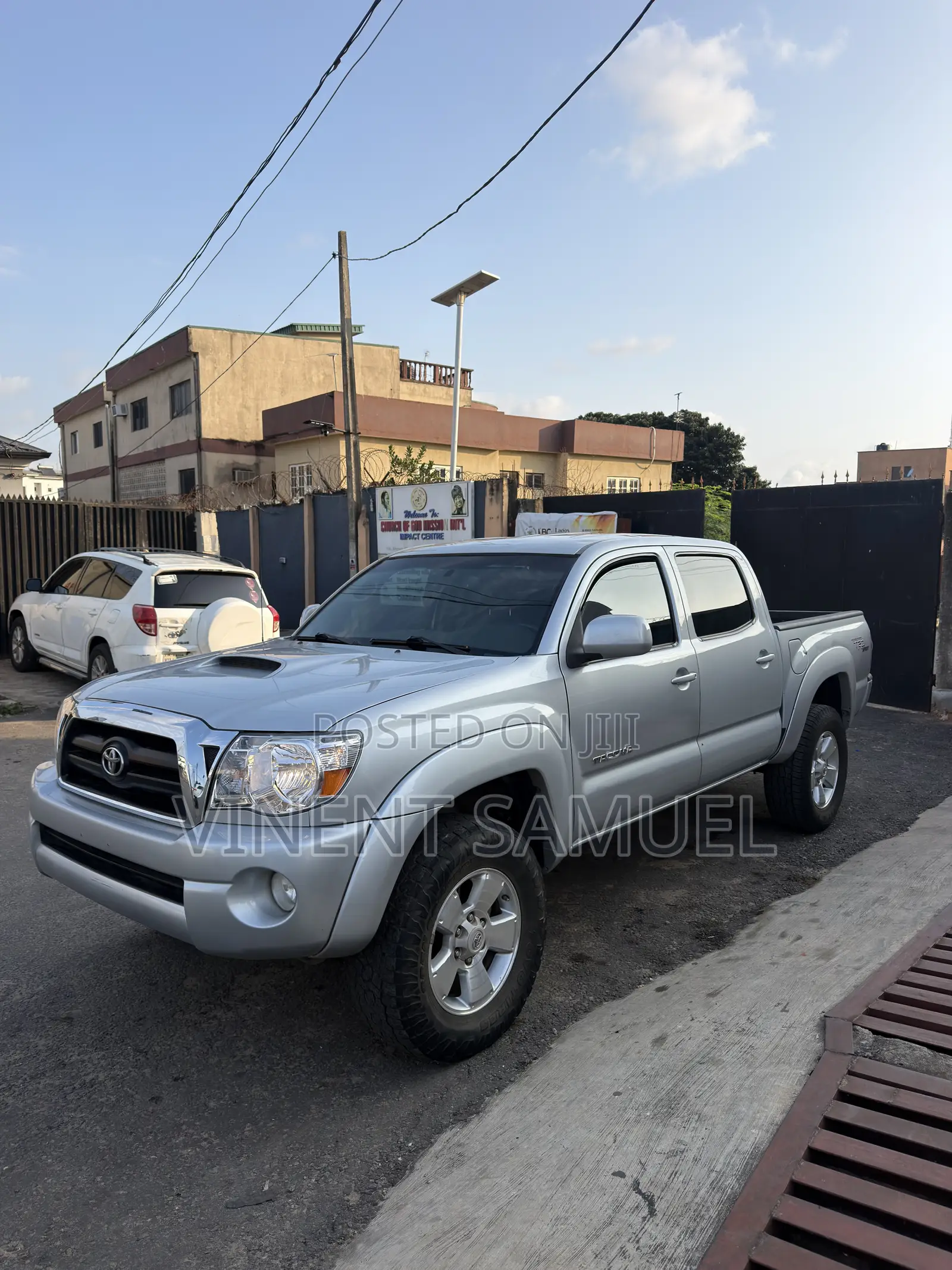 Toyota Tacoma 2010 Silver