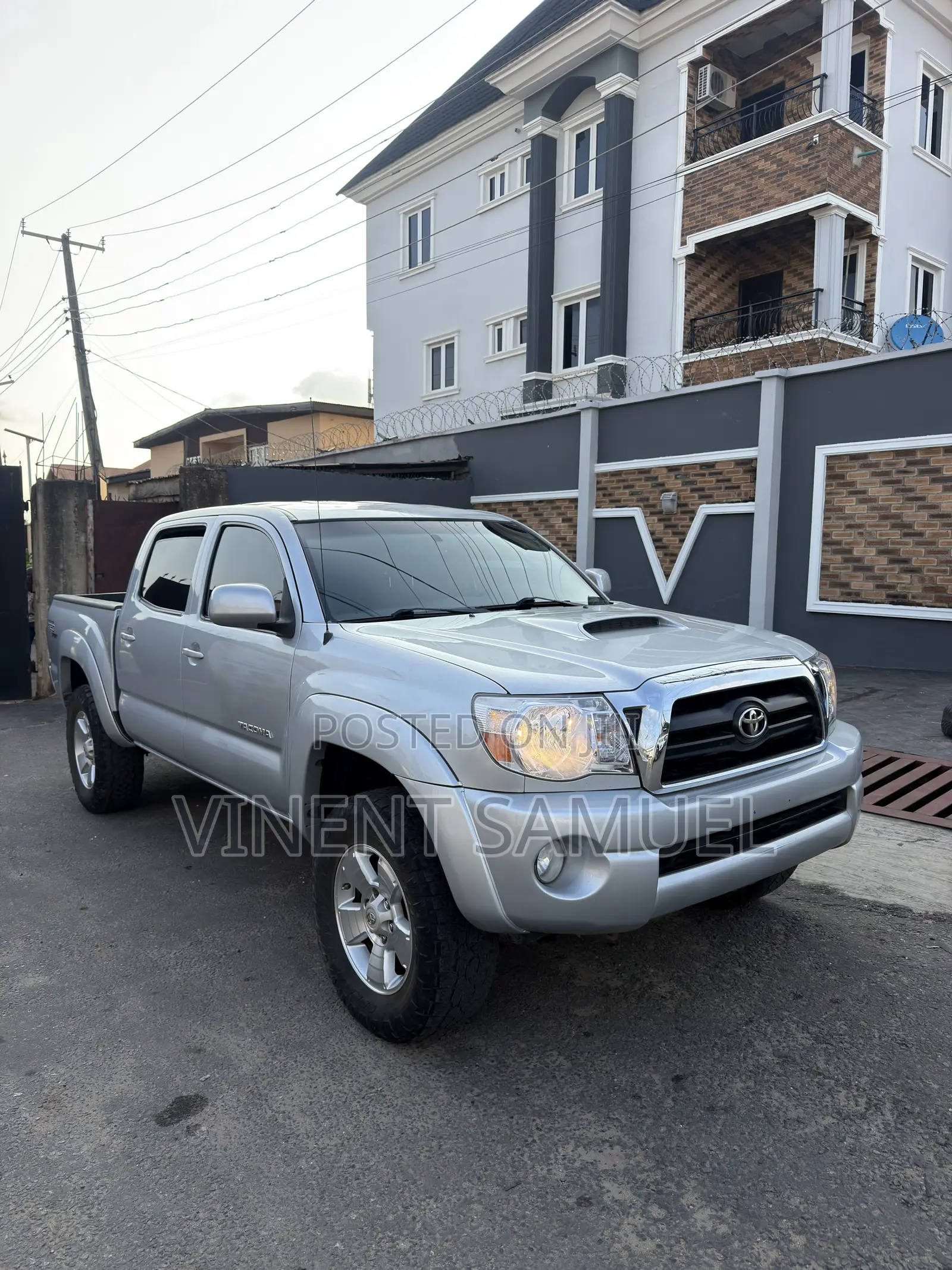 Toyota Tacoma 2010 Silver