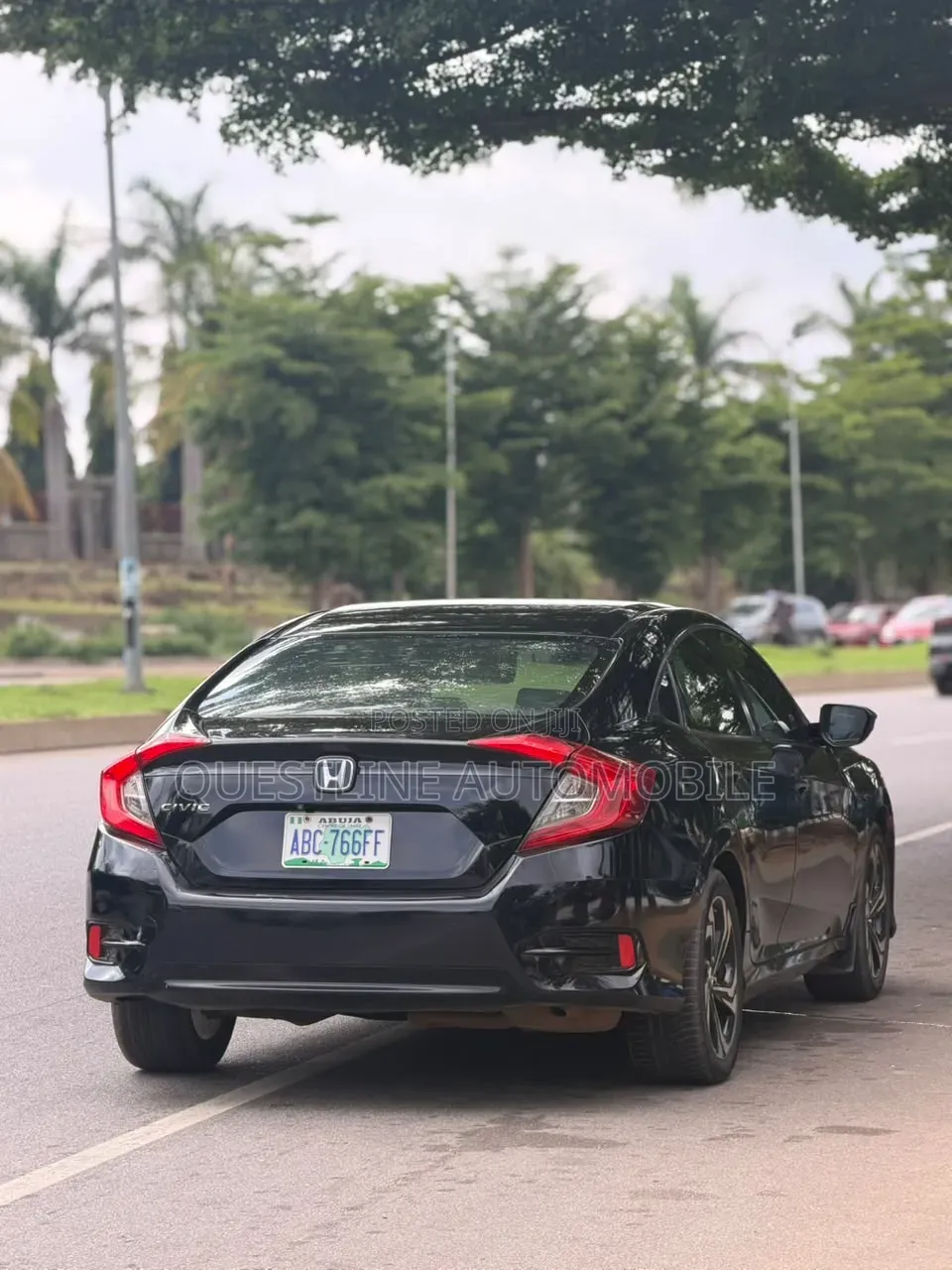 Honda Civic LX 4dr Sedan (2.0L 4cyl) 2017 Black