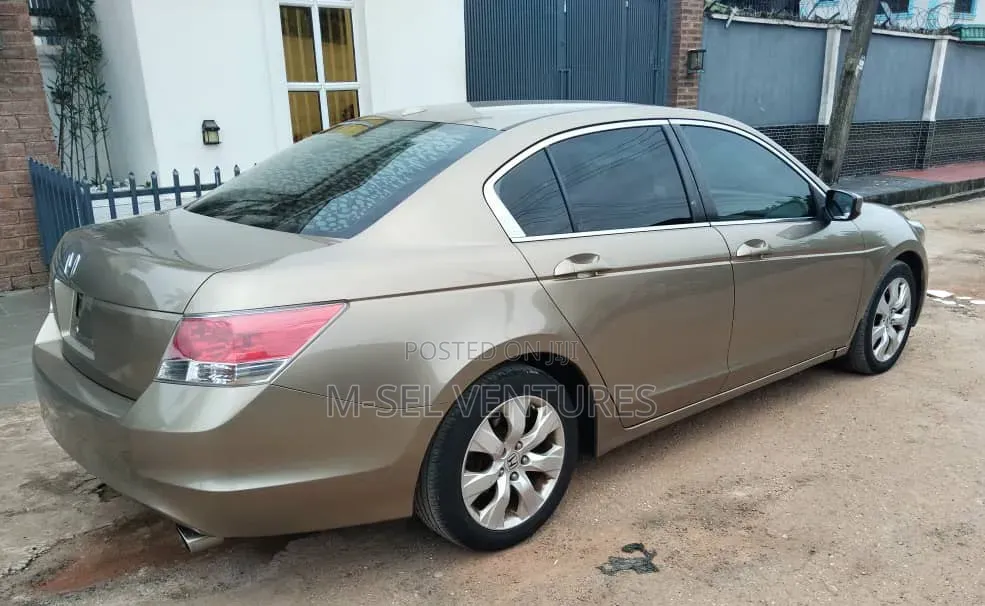 Honda Accord 2008 Gold