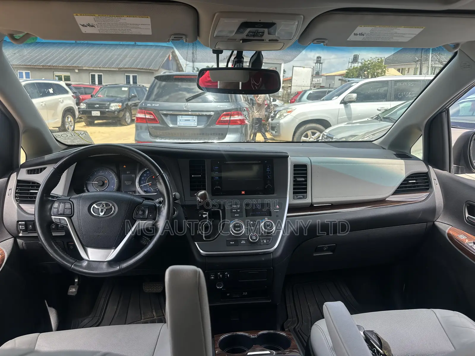 Toyota Sienna Limited Premium 7-Passenger 4dr Minivan (3.5L 6cyl 6A)